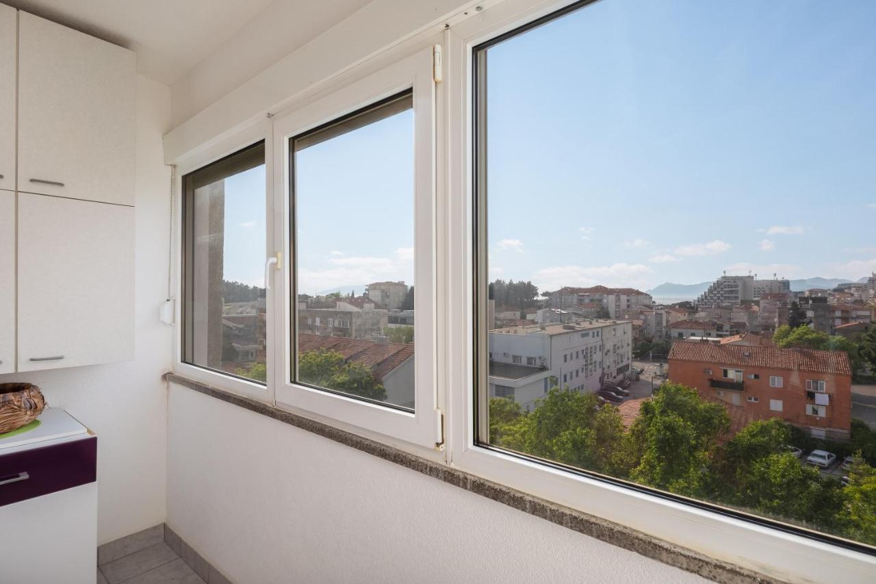 Edita - Apartment In Town Centre Makarska Eksteriør billede